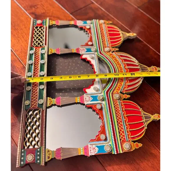 Handcrafted Royal Arch Mirror – Vibrant Indian Craft Décor - Picture 6 of 13